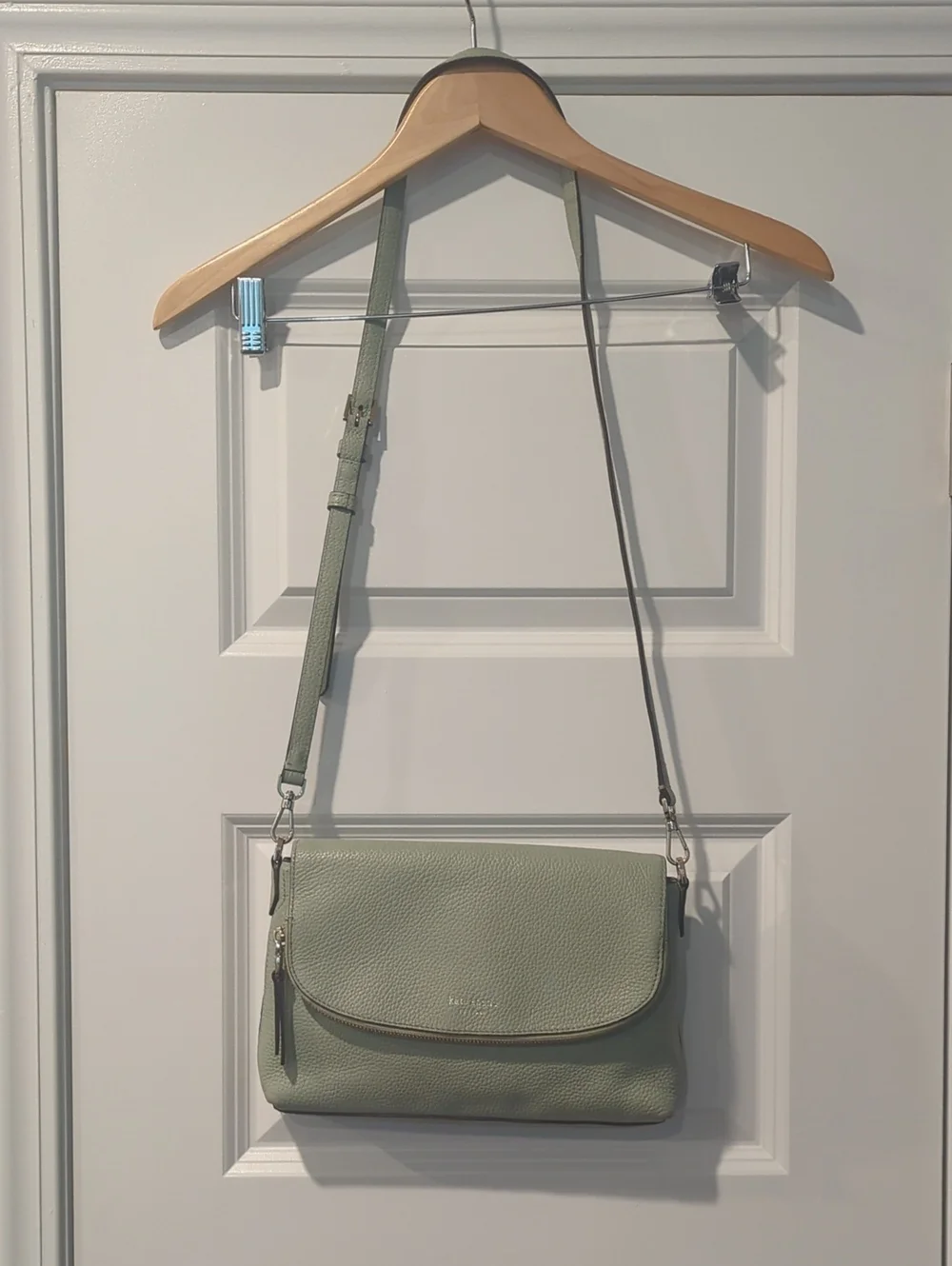 Kate Spade Sage Green pebbled leather crossbody w/Magnetic front/Back flap 12x9